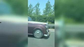 道具前排吃瓜,揭秘吃瓜群众的狂欢盛宴