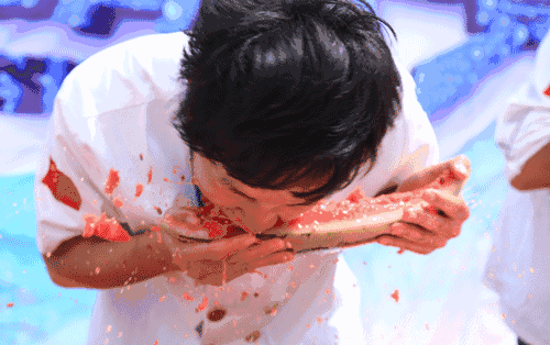 抖音夫妻吃瓜了,揭秘娱乐圈幕后故事